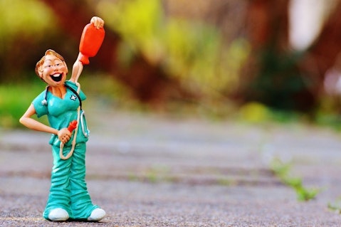 10 Best Etsy Shops for Nurses and Nursing Students