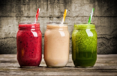 10 Best Mixed Drinks You Can Make Without A Blender