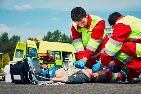 25 Best States For Emergency Medical Technicians and Paramedics