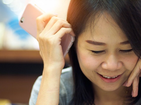 Best Tinder Profile Taglines, Captions and Bio Lines