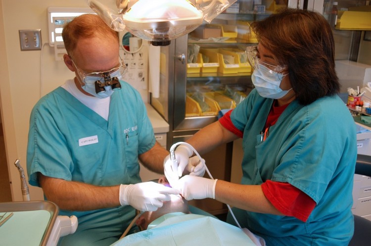  25 Best States For Dental Assistants