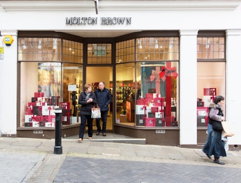 10 Most Expensive Candles In the World