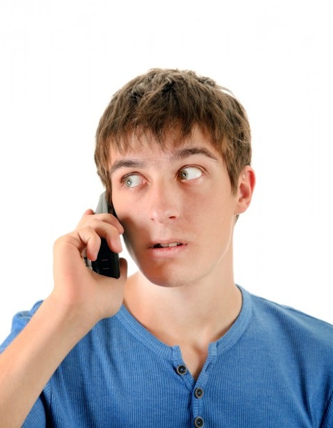 10 Easiest Ways to Tell if Someone is Lying on The Phone or Text