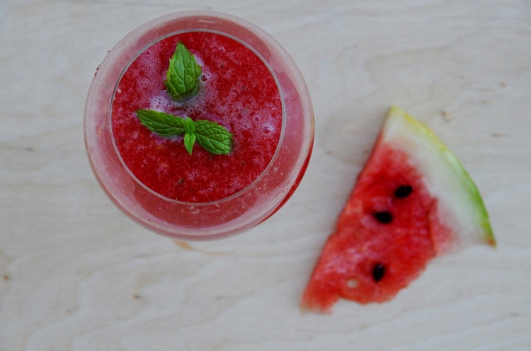 16 Good Fruity Alcoholic Drinks to Order at a Bar