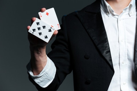 11 Easiest Card Tricks to Learn in the World