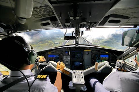 15 Best States For Airline Pilots, Copilots, and Flight Engineers