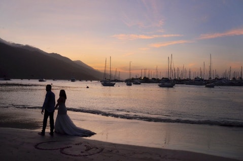 10 Best Countries to Find a Husband