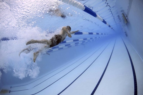 13 Free And Cheap Swimming Classes in NYC For Adults