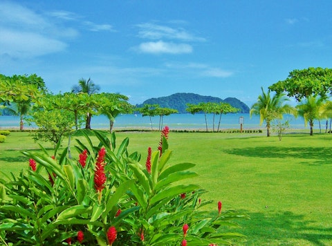 20 Cheapest English-Speaking Countries to Retire