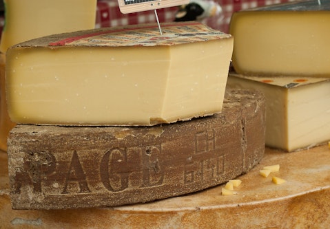 12 Countries That Produce the Best Cheese in the World