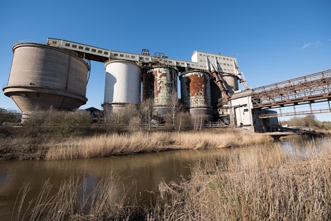 12 Best US Chemical Stocks To Buy Now