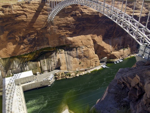 11 Largest Hydroelectric Dams in USA