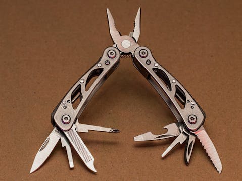 Inexpensive Graduation Gift Ideas for Friends