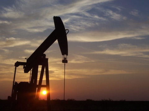 10 Best Oil Stocks To Buy According To Hedge Funds