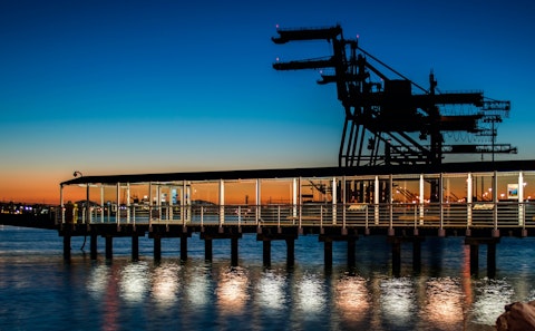 10 Best Oil Stocks Under $20