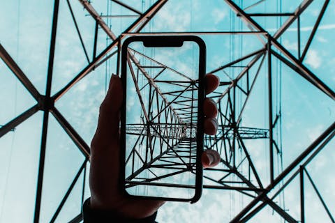 Is Vast Renewables (VSTE) The Best Australian Stock To Buy According to Hedge Funds?