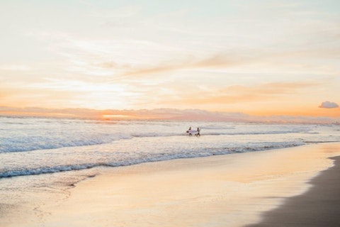 20 Cheapest Places to Live in the US Near the Beach