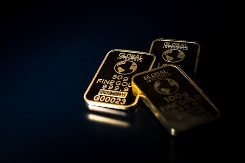 10 Best Gold Stocks to Buy for Portfolio Diversification