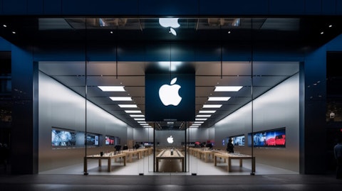 Dan Niles on Apple (AAPL): Data is ‘Somewhat Disappointing’ and Stock is ‘Pretty Expensive