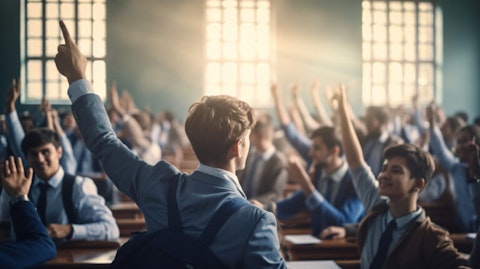 Is Graham Holdings Company (GHC) the Best Low Float Stock to Invest in Now?