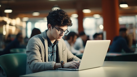 22 Best Online Side Hustles for College Students