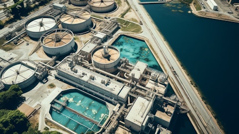 An aerial view of a water treatment plant, emphasizing the use of reverse osmosis technology.
