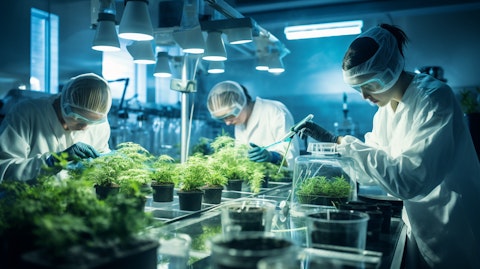 10 Best Pot Stocks To Invest In According to Analysts