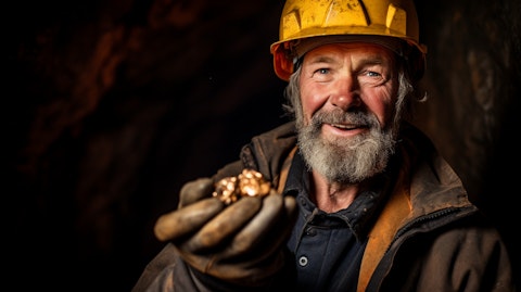 12 Most Promising Gold Stocks According to Hedge Funds