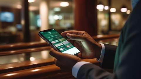 Alternatives to Capital One: 12 Best Online Banks in 2024