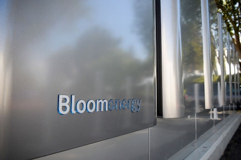 Bloom Energy (BE): Mixed Analyst Outlook Amid Growth and Valuation Concerns