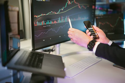 Top 10 AI News Investors Should Not Miss