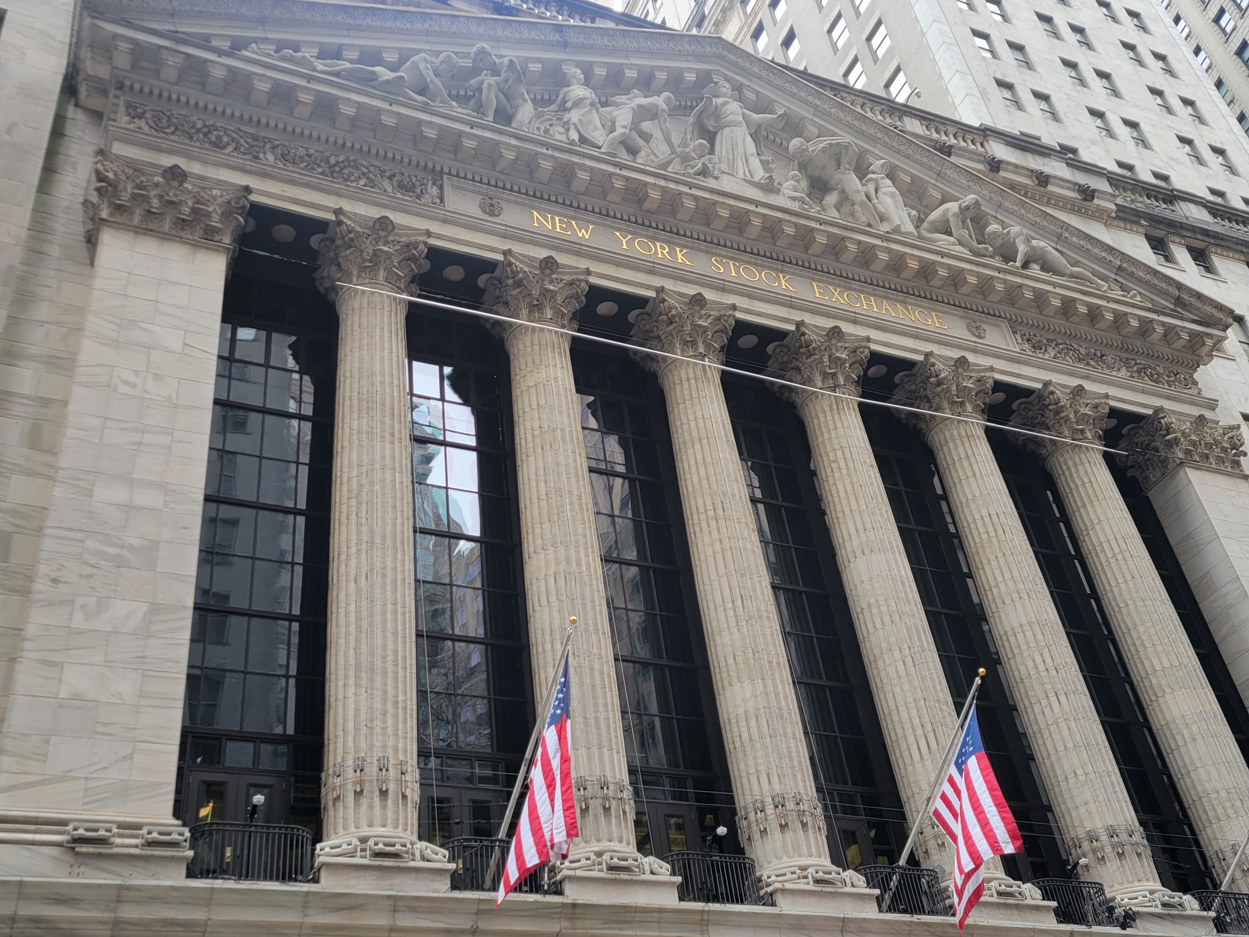 8 Most Profitable Value Stocks to Buy According to Analysts