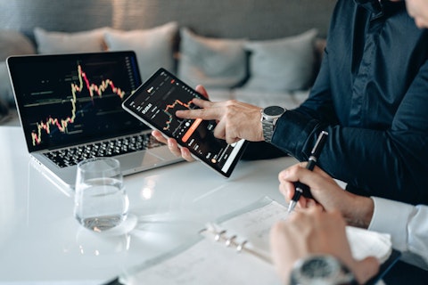 10 Best Low-Risk Index Funds to Buy Now