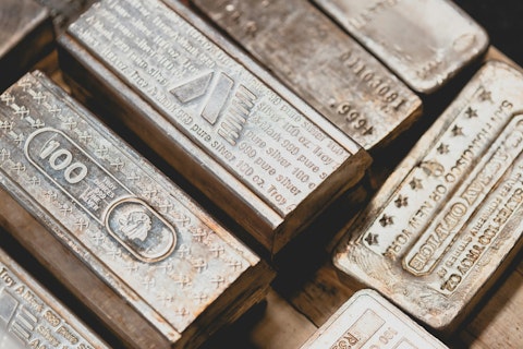12 Best Silver Mining Stocks to Invest in Right Now